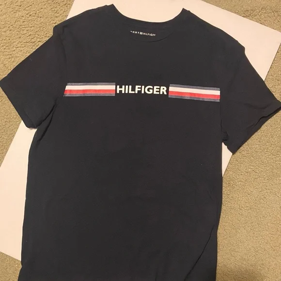 👕BUNDLE OF 3 TOMMY HILFIGER SHIRTS👕 - Picture 2 of 11